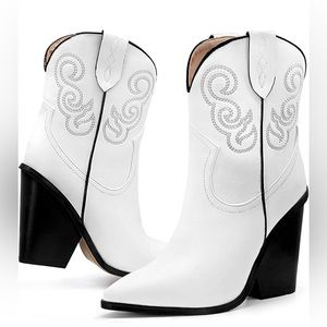 White cowgirl / cowboy boots great for Taylor Swift Eras Outfit